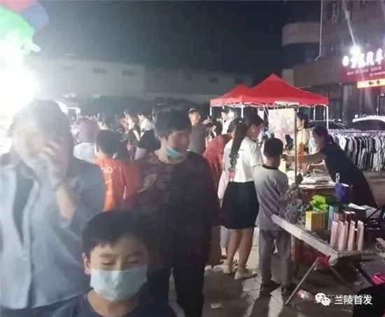 穿拖鞋、逛夜市，是對(duì)夏天最起碼的尊重…臨沂這地夜市復(fù)市！