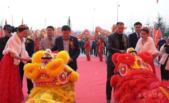 共鳴偉大糧油時代！中國（臨沂）國際智慧糧油商貿(mào)城招商營銷中心盛大開放！